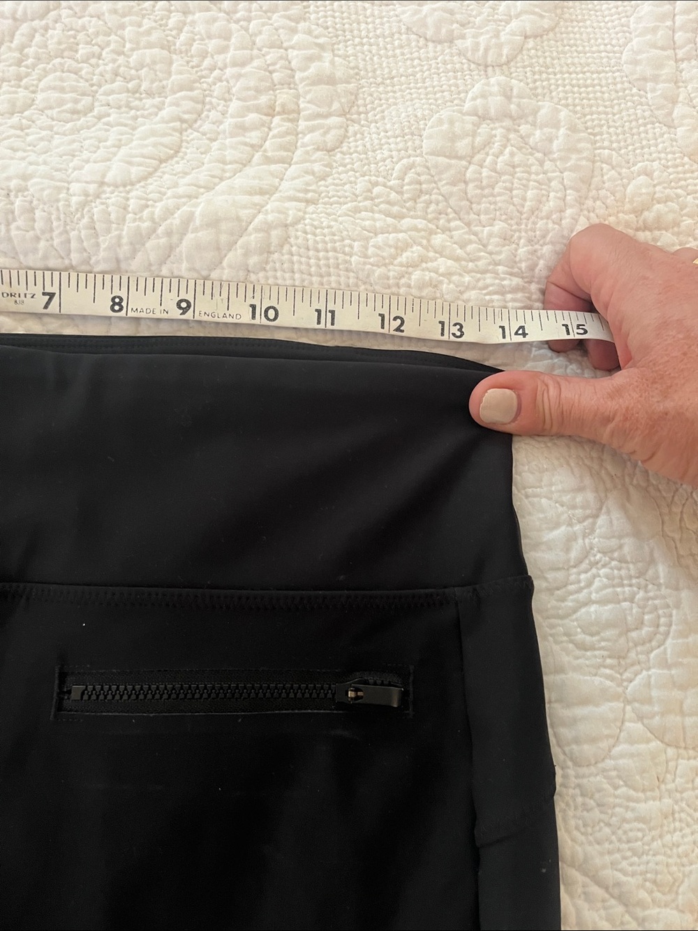 Athleta Black Leggings with Zipper Pockets in front S - Picture 6 of 9